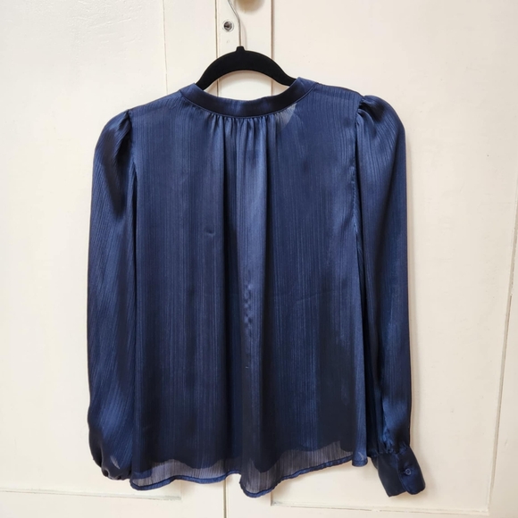 Banana Republic Silky Collarless Blouse - Navy Blue - Size Petite M - Picture 2 of 7